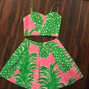 EUC 2 piece Lilly set